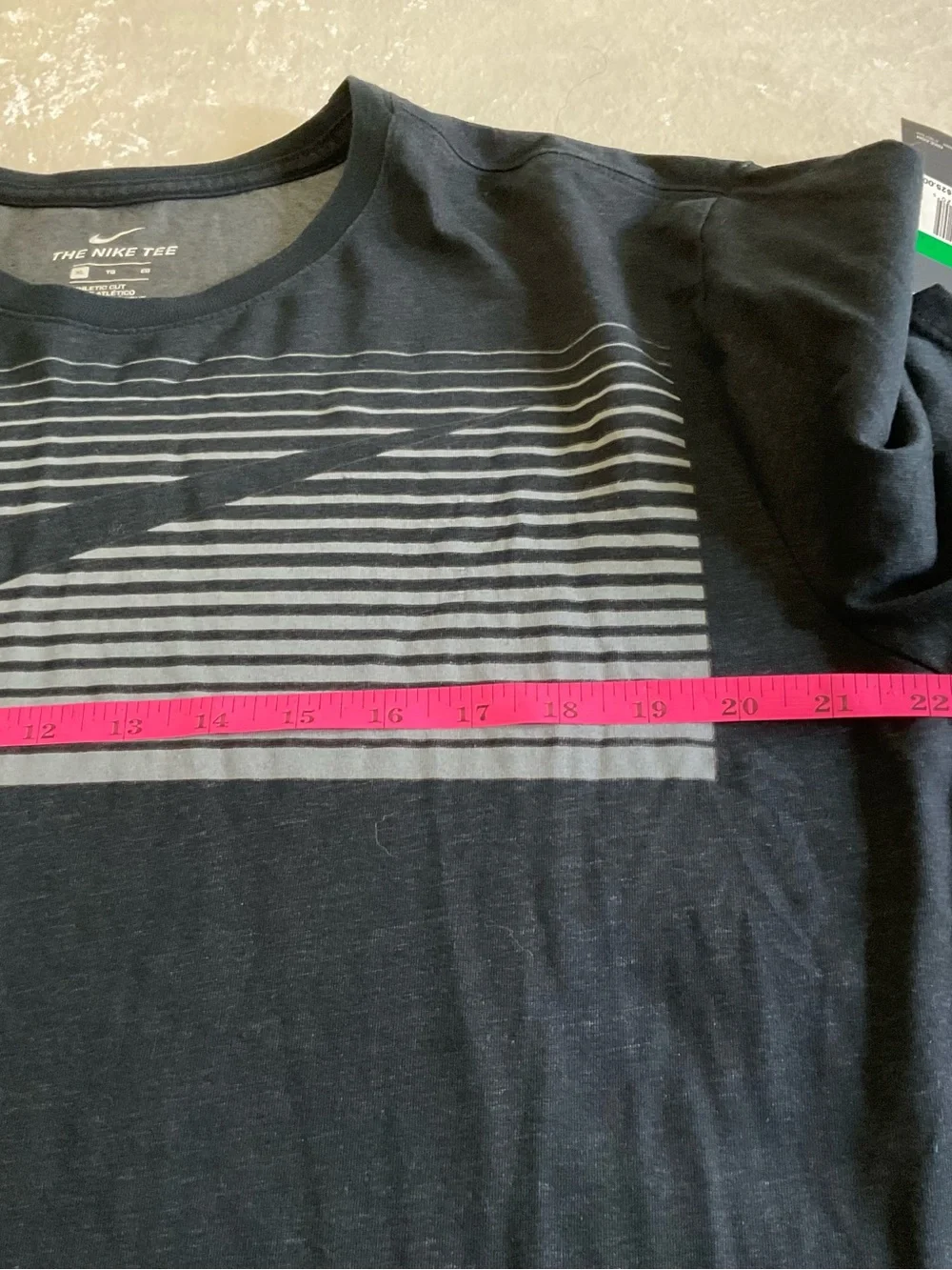 Nike Black Short Sleeve Graphic Logo Tee New